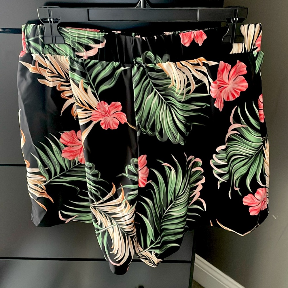 SHEIN Tropical print shorts